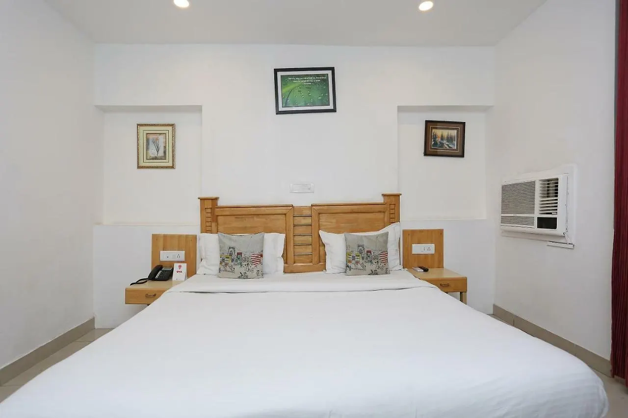 Oyo Flagship 118 Atithi Satkar Hotel Varanasi 3*,  India
